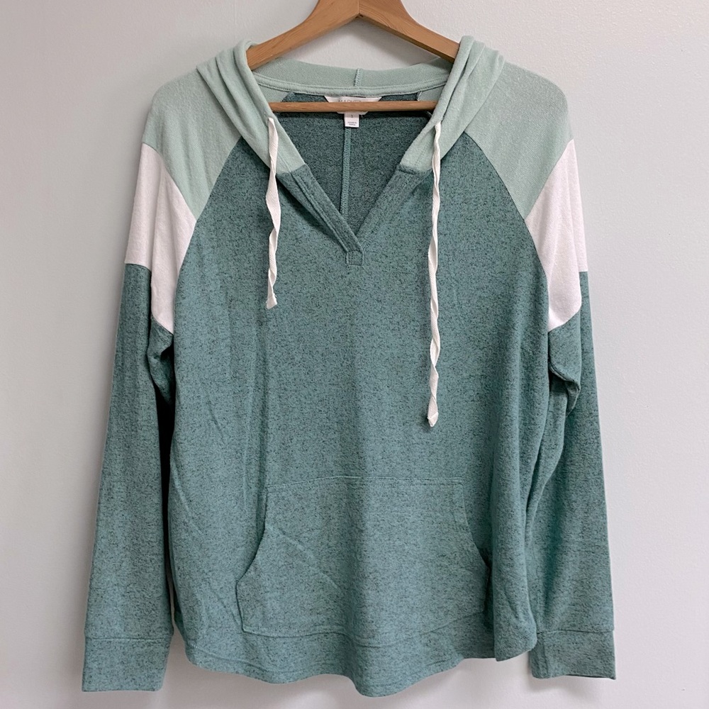 MARKET & SPRUCE HOODIE - LARGE